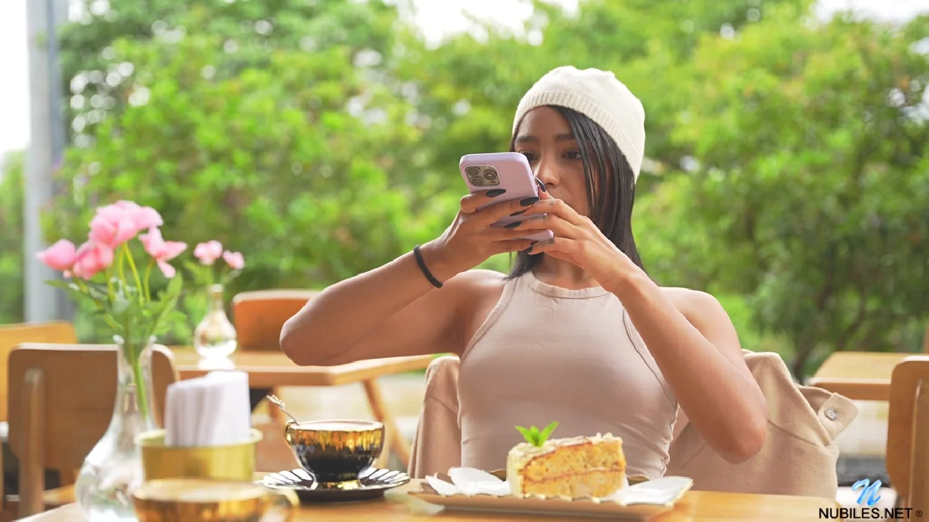 Nubiles Why Effy Chic Daydream XXX